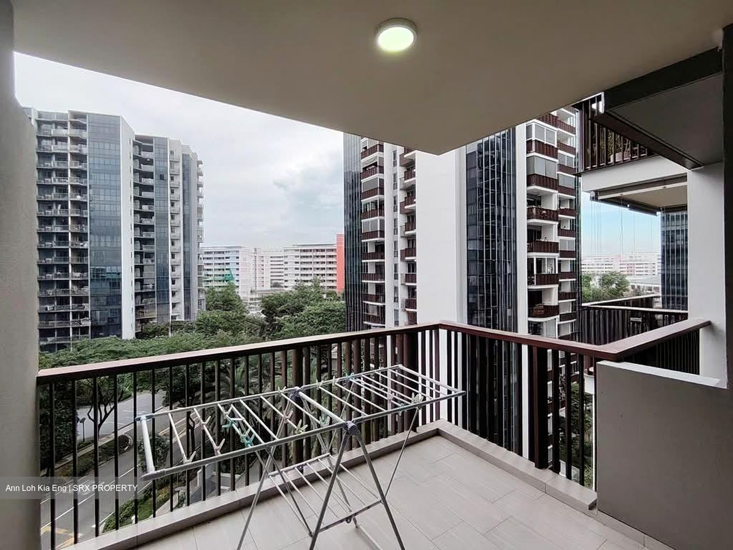 Lakeville (D22), Condominium #539583891